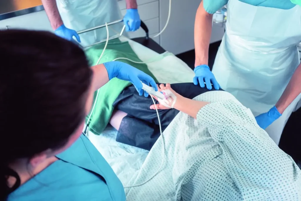 عوارض کولونوسکوپی معده